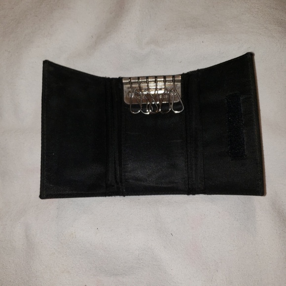 Prada 6 key keychain 3¹/⁴"Lx2.5"H - Picture 4 of 7